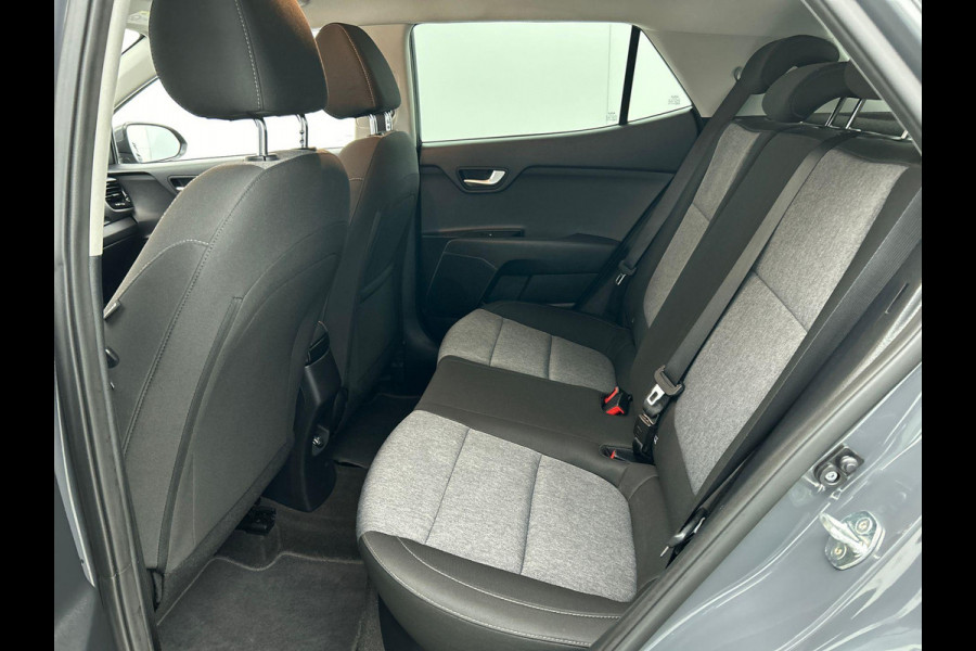 Kia Stonic 1.0 T-GDI 136pk MHEV Automaat Vision Navigatie Climate control Camera Cruise Control Dab 17" Lichtmetalen velgen