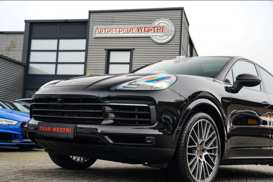 Porsche Cayenne Coupé 3.0 E-Hybrid | Sport Chrono | 22 INCH | Panorama | Head up | Trekhaak | Luchtvering | Memory stoelen 8Voudig