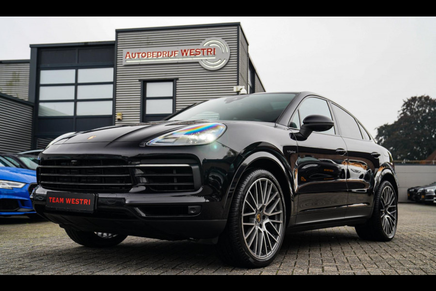 Porsche Cayenne Coupé 3.0 E-Hybrid | Sport Chrono | 22 INCH | Panorama | Head up | Trekhaak | Luchtvering | Memory stoelen 8Voudig