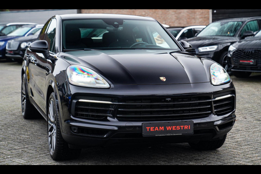 Porsche Cayenne Coupé 3.0 E-Hybrid | Sport Chrono | 22 INCH | Panorama | Head up | Trekhaak | Luchtvering | Memory stoelen 8Voudig