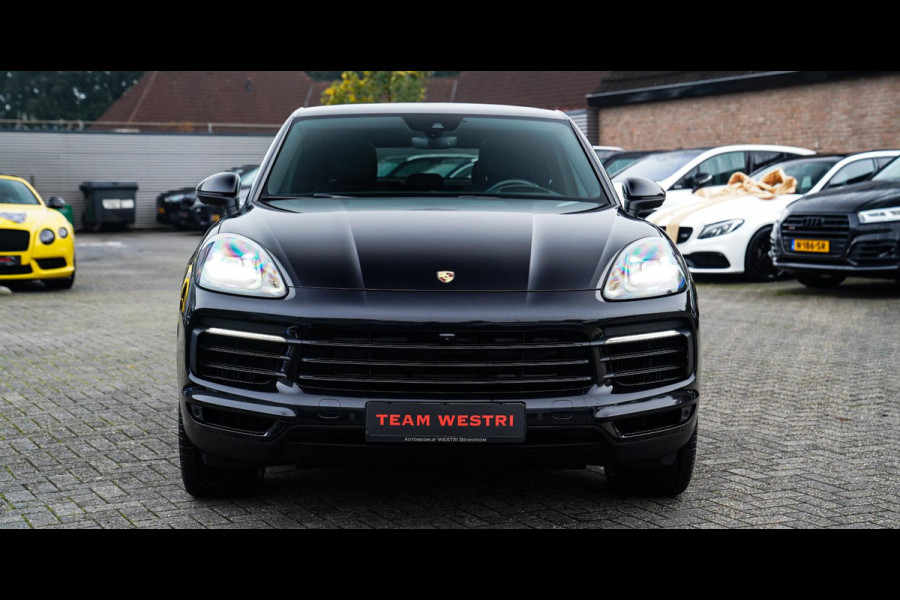 Porsche Cayenne Coupé 3.0 E-Hybrid | Sport Chrono | 22 INCH | Panorama | Head up | Trekhaak | Luchtvering | Memory stoelen 8Voudig