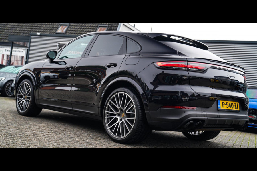 Porsche Cayenne Coupé 3.0 E-Hybrid | Sport Chrono | 22 INCH | Panorama | Head up | Trekhaak | Luchtvering | Memory stoelen 8Voudig
