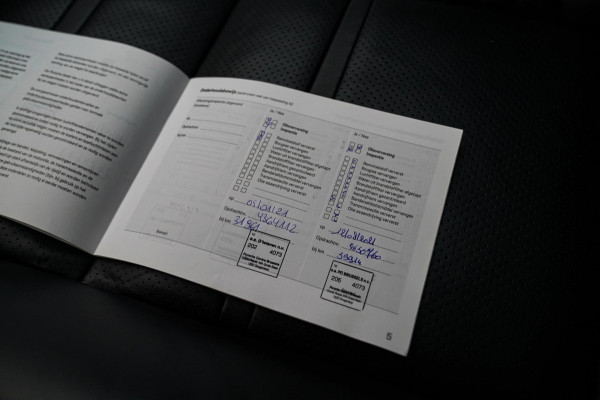 Porsche Cayenne Coupé 3.0 E-Hybrid | Sport Chrono | 22 INCH | Panorama | Head up | Trekhaak | Luchtvering | Memory stoelen 8Voudig