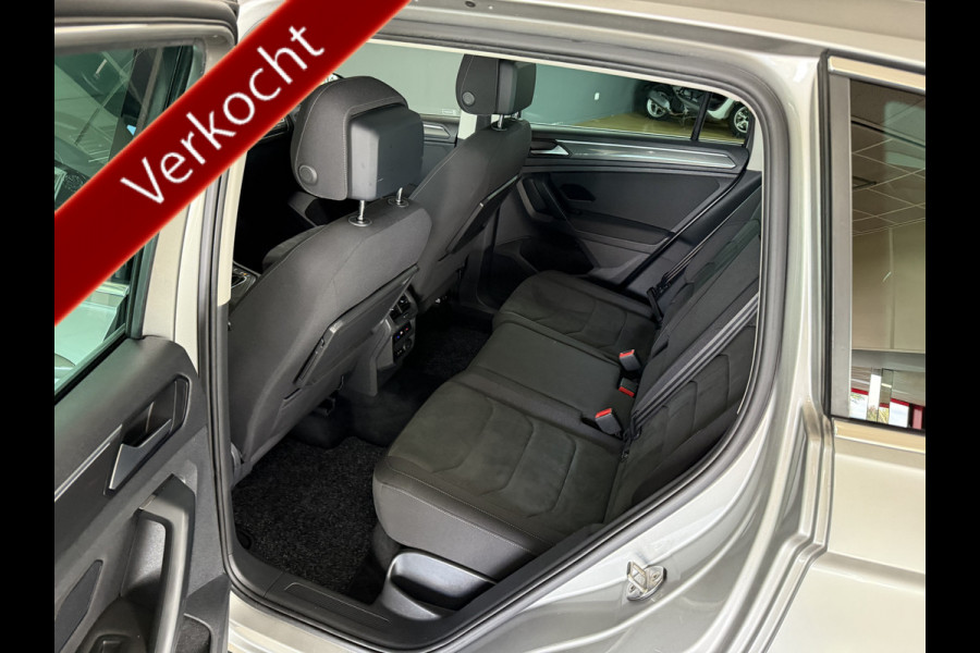 Volkswagen Tiguan 1.5 TSI Comfortline Business | Elektr. Trekhaak | Carplay | Massage