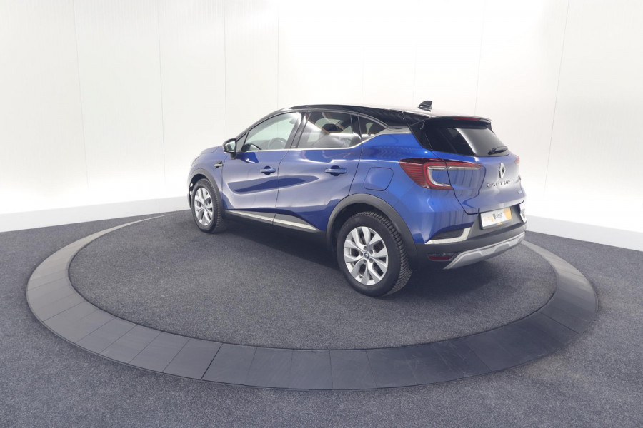 Renault Captur 1.6 E-Tech Plug-in Hybrid 160 Intens | Allseason Banden | Camera | 9.3 Inch Grootscherm | Apple Carplay