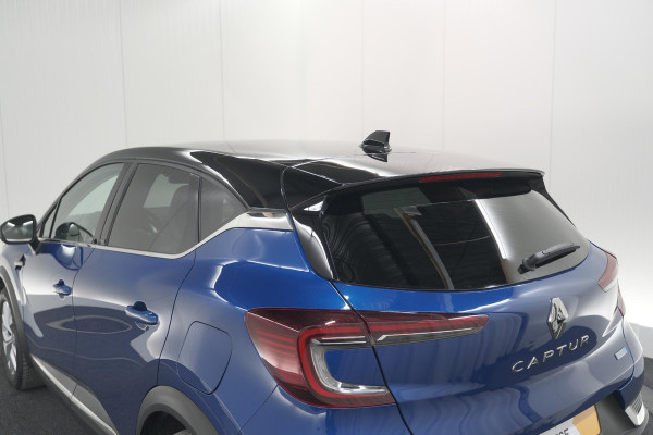Renault Captur 1.6 E-Tech Plug-in Hybrid 160 Intens | Allseason Banden | Camera | 9.3 Inch Grootscherm | Apple Carplay
