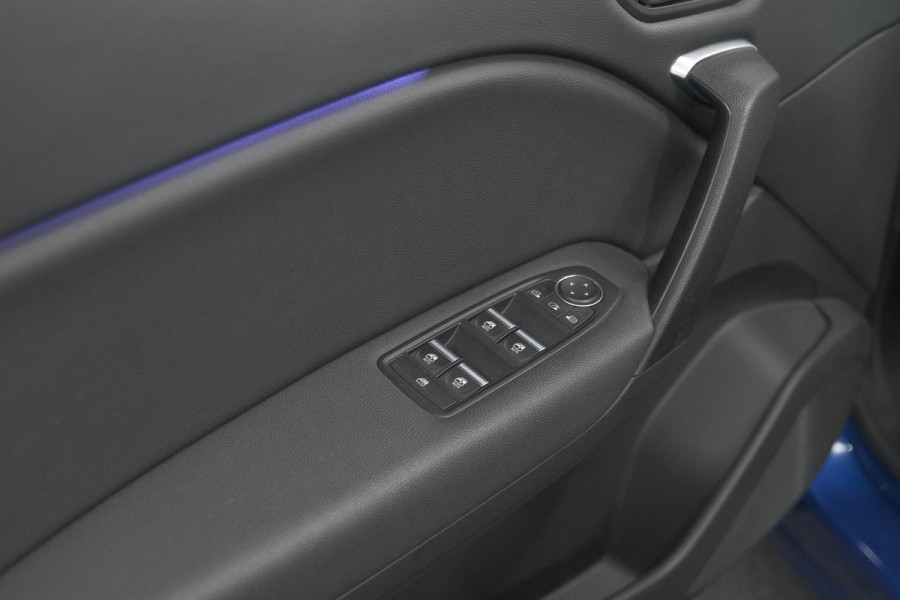 Renault Captur 1.6 E-Tech Plug-in Hybrid 160 Intens | Allseason Banden | Camera | 9.3 Inch Grootscherm | Apple Carplay