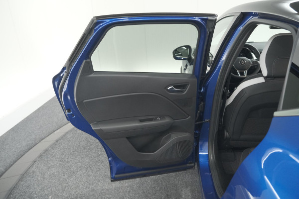 Renault Captur 1.6 E-Tech Plug-in Hybrid 160 Intens | Allseason Banden | Camera | 9.3 Inch Grootscherm | Apple Carplay