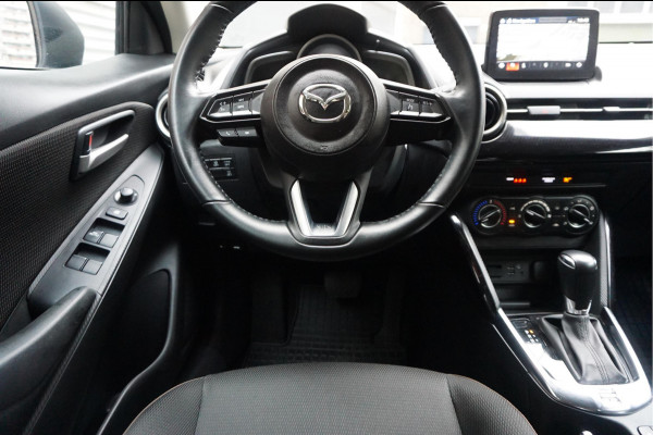 Mazda 2 1.5 Skyactiv-G Comfort Sport Aut6 | Navi | Apple Carplay | Sportvelgen | Cruise + Lane | MAZDA dealer onderhouden |