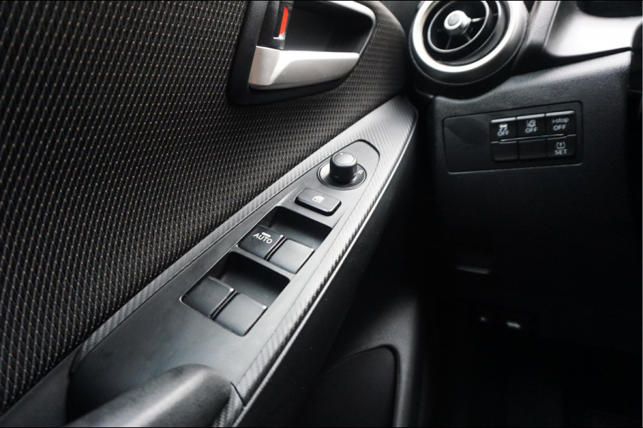 Mazda 2 1.5 Skyactiv-G Comfort Sport Aut6 | Navi | Apple Carplay | Sportvelgen | Cruise + Lane | MAZDA dealer onderhouden |