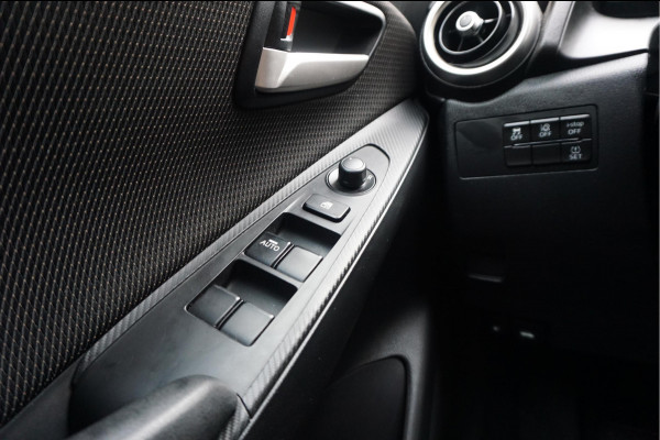 Mazda 2 1.5 Skyactiv-G Comfort Sport Aut6 | Navi | Apple Carplay | Sportvelgen | Cruise + Lane | MAZDA dealer onderhouden |