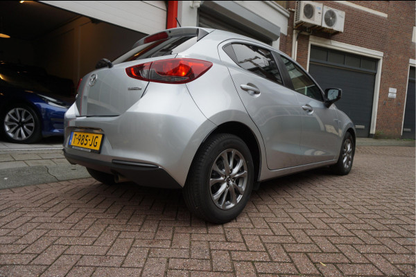 Mazda 2 1.5 Skyactiv-G Comfort Sport Aut6 | Navi | Apple Carplay | Sportvelgen | Cruise + Lane | MAZDA dealer onderhouden |
