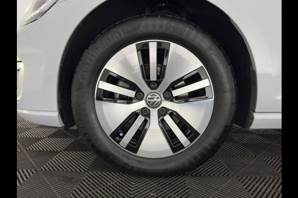 Volkswagen e-Golf {SOH-90%} Aut. *ADAPTIVE-CRUISE | FULL-LED | NAVI-FULLMAP | COMFORT-SEATS | ECC | PRIVACY-GLASS | PARKPILOT | CCS-FASTLOADER | 16''ALU*