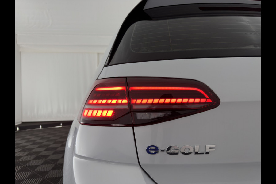 Volkswagen e-Golf {SOH-90%} Aut. *ADAPTIVE-CRUISE | FULL-LED | NAVI-FULLMAP | COMFORT-SEATS | ECC | PRIVACY-GLASS | PARKPILOT | CCS-FASTLOADER | 16''ALU*