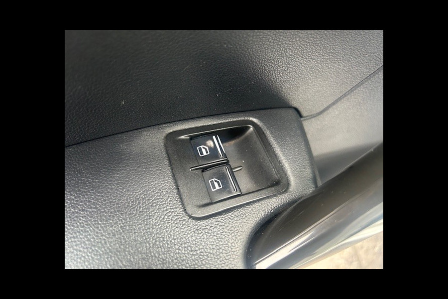 Volkswagen Caddy 1.4 TGI L2H1 EcoFuel Maxi PDC I 1e EIGENAAR I COMPLETE ONDERHOUDSHISTORIE I RIJDEN OP GROEN GAS = CO2 NEUTRAAL