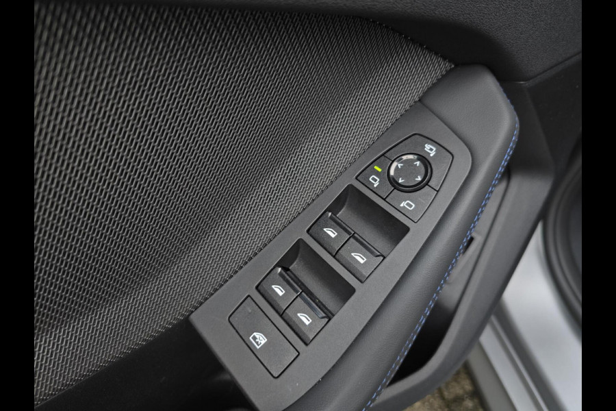 BMW 1-serie 120 M Sport Pak. Pro| SCHAALST.|FROZEN GREY|UNIEK!