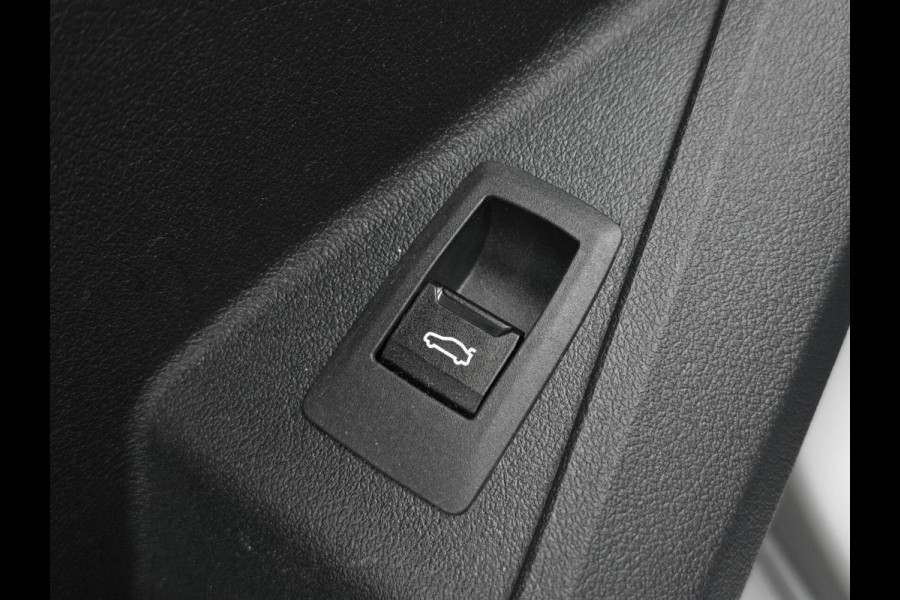 BMW 1-serie 120 M Sport Pak. Pro| SCHAALST.|FROZEN GREY|UNIEK!