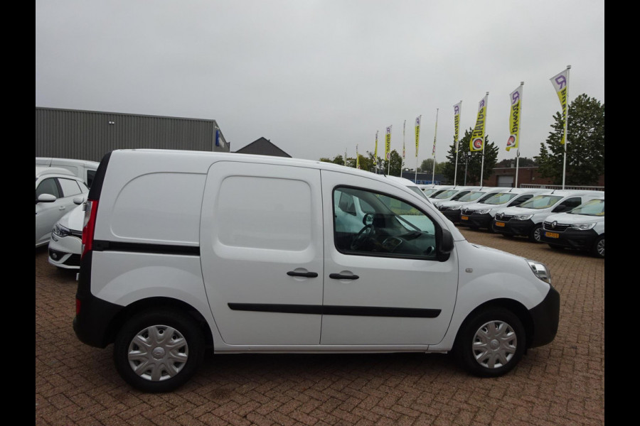Renault Kangoo 1.5 Blue dCi 80 PK 6 Versnellingen
