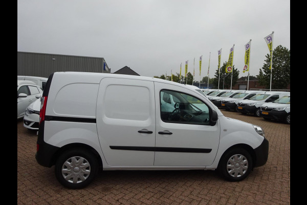 Renault Kangoo 1.5 Blue dCi 80 PK 6 Versnellingen