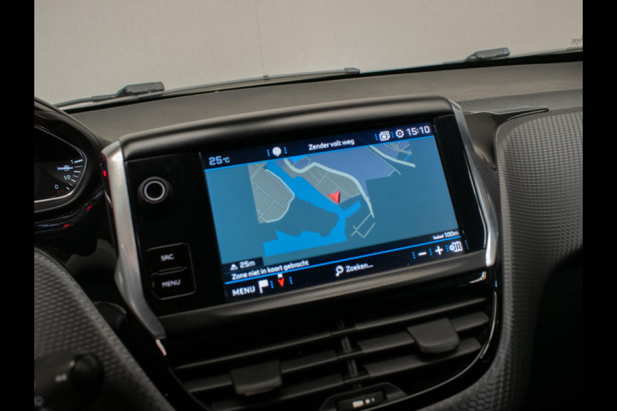 Peugeot 2008 1.2 PureTech Active Sport (APPLE CARPLAY,NAVI,CRUISE,CAMERA,LED,SPORTSTOELEN,GETINT,LM VELGEN,TREKHAAK,NETTE STAAT)