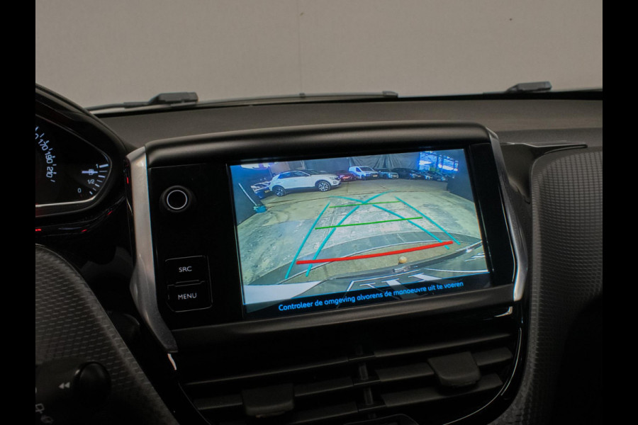 Peugeot 2008 1.2 PureTech Active Sport (APPLE CARPLAY,NAVI,CRUISE,CAMERA,LED,SPORTSTOELEN,GETINT,LM VELGEN,TREKHAAK,NETTE STAAT)