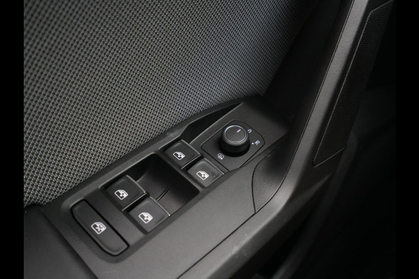 Seat Leon 1.0 TSI 110pk Style Launch Edition Navigatie Camera Stoelverwarming Acc Carplay 193