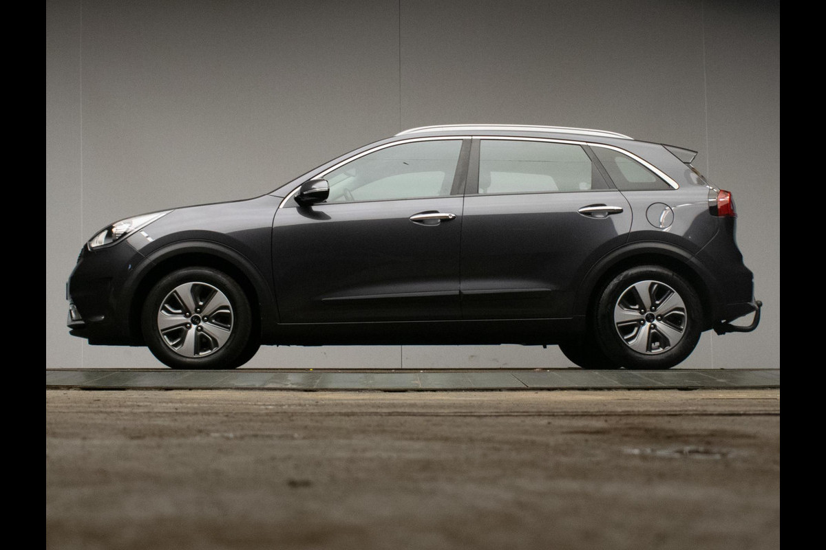 Kia Niro 1.6 GDi Hybrid DynamicLine Sport (NAVI,CAR PLAY,CAMERA,PDC,LED,CRUISE,CLIMATE,TREKHAAK,DAB,SPORTSTOELEN,LM,NETTE STAAT) Kia Niro 1.6 GDi Hybrid DynamicLine Sport (NAVI,CAR PLAY,CAMERA,PDC,LED,CRUISE,CLIMATE,TREKHAAK,DAB,SPORTSTOELEN,LM,NETTE STAAT)