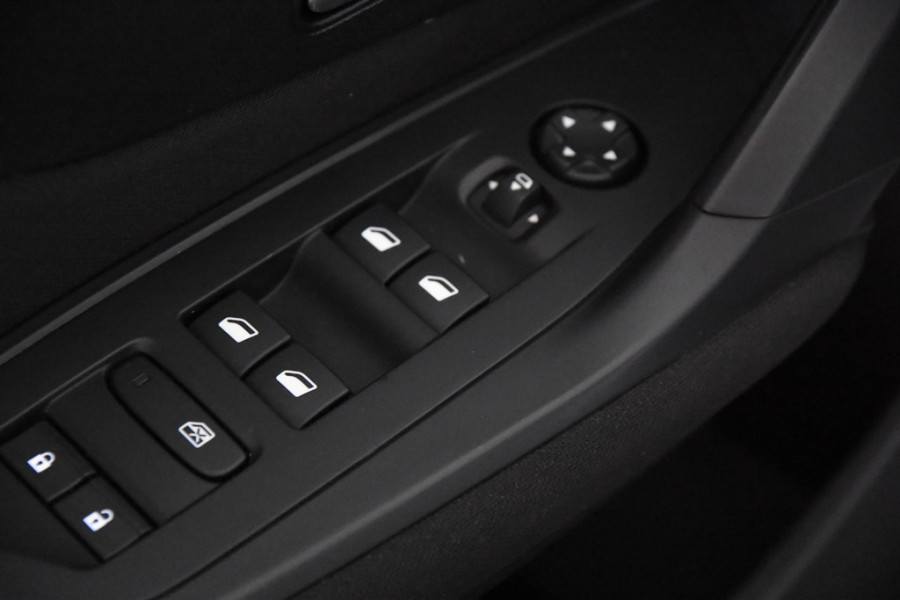 Peugeot 308 SW Active Pack *1ste Eigenaar*Navigatie*Park assist*DAB* Peugeot 308 SW Active Pack *1ste Eigenaar*Navigatie*Park assist*DAB*