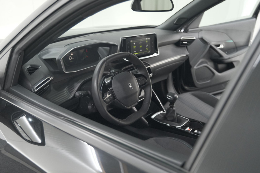 Peugeot 2008 PureTech 130 Allure Pack | Camera | Adaptieve Cruise Control | Stoelverwarming | Apple Carplay
