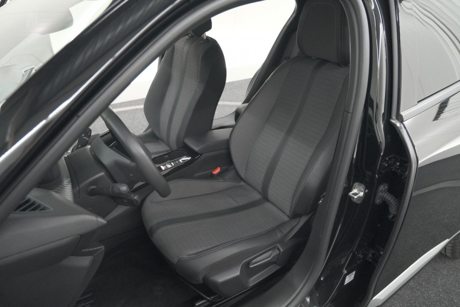 Peugeot 2008 PureTech 130 Allure Pack | Camera | Adaptieve Cruise Control | Stoelverwarming | Apple Carplay