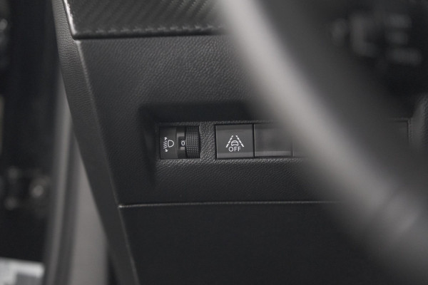 Peugeot 2008 PureTech 130 Allure Pack | Camera | Adaptieve Cruise Control | Stoelverwarming | Apple Carplay