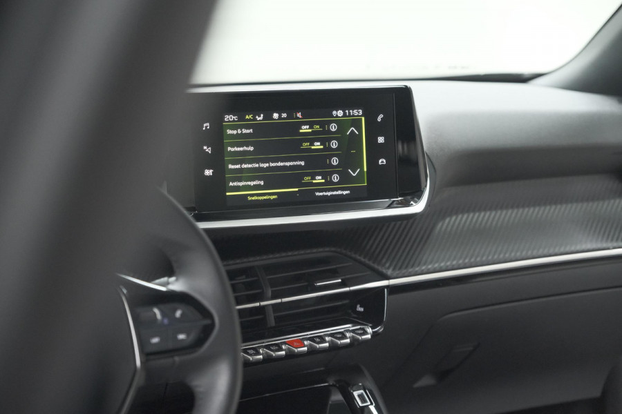Peugeot 2008 PureTech 130 Allure Pack | Camera | Adaptieve Cruise Control | Stoelverwarming | Apple Carplay
