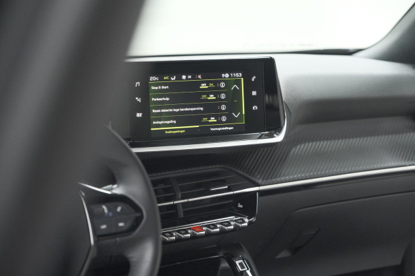 Peugeot 2008 PureTech 130 Allure Pack | Camera | Adaptieve Cruise Control | Stoelverwarming | Apple Carplay