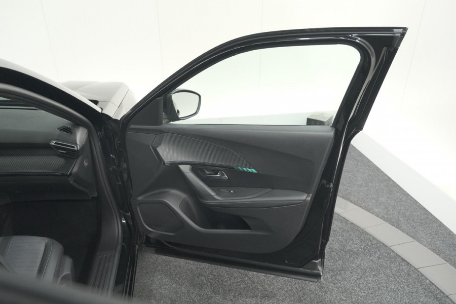 Peugeot 2008 PureTech 130 Allure Pack | Camera | Adaptieve Cruise Control | Stoelverwarming | Apple Carplay