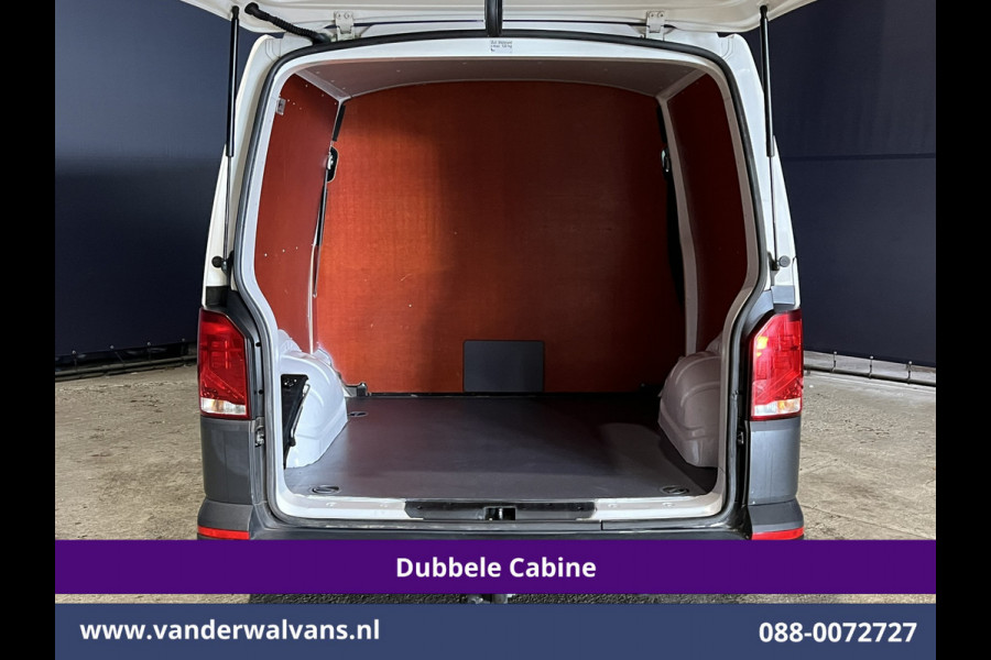 Volkswagen Transporter 2.0 TDI L2H1 Dubbele Cabine Euro6 Airco | 2200kg Trekhaak | Apple Carplay Cruisecontrol, Android Auto, 5-Zits, Parkeersensoren