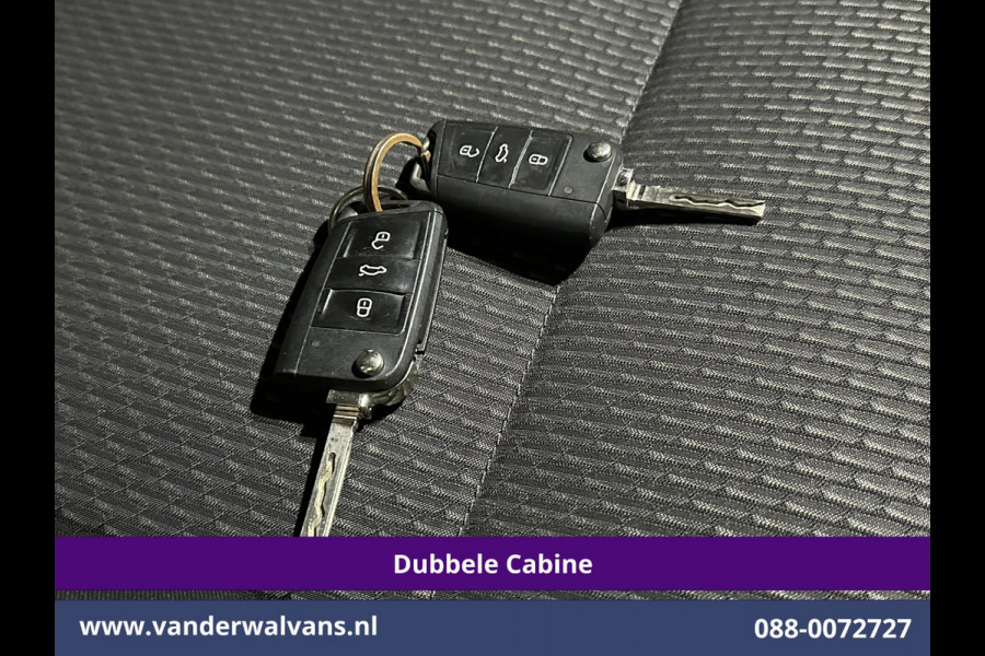 Volkswagen Transporter 2.0 TDI L2H1 Dubbele Cabine Euro6 Airco | 2200kg Trekhaak | Apple Carplay Cruisecontrol, Android Auto, 5-Zits, Parkeersensoren