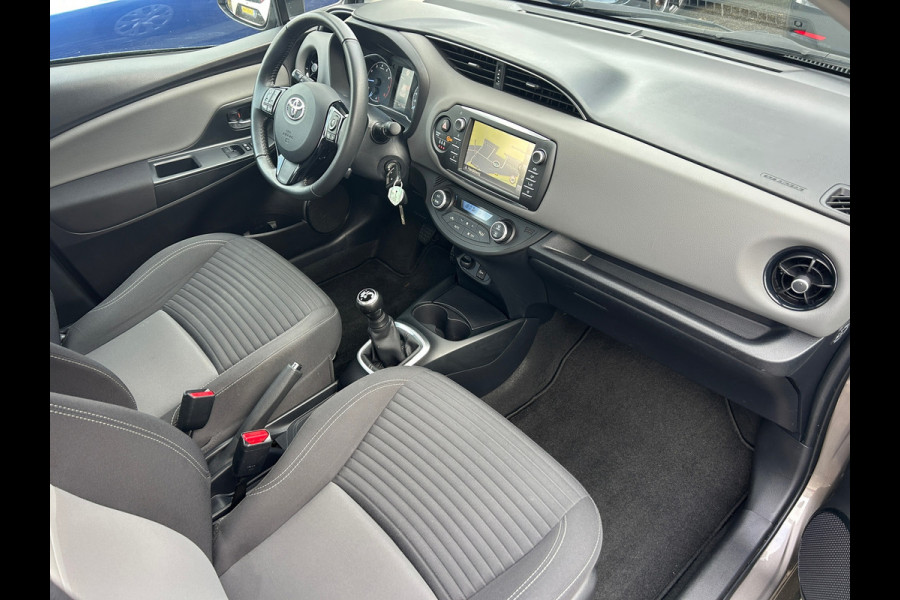 Toyota Yaris 1.0 VVT-i Energy Navi Dealer Onderhouden Rijklaarprijs!