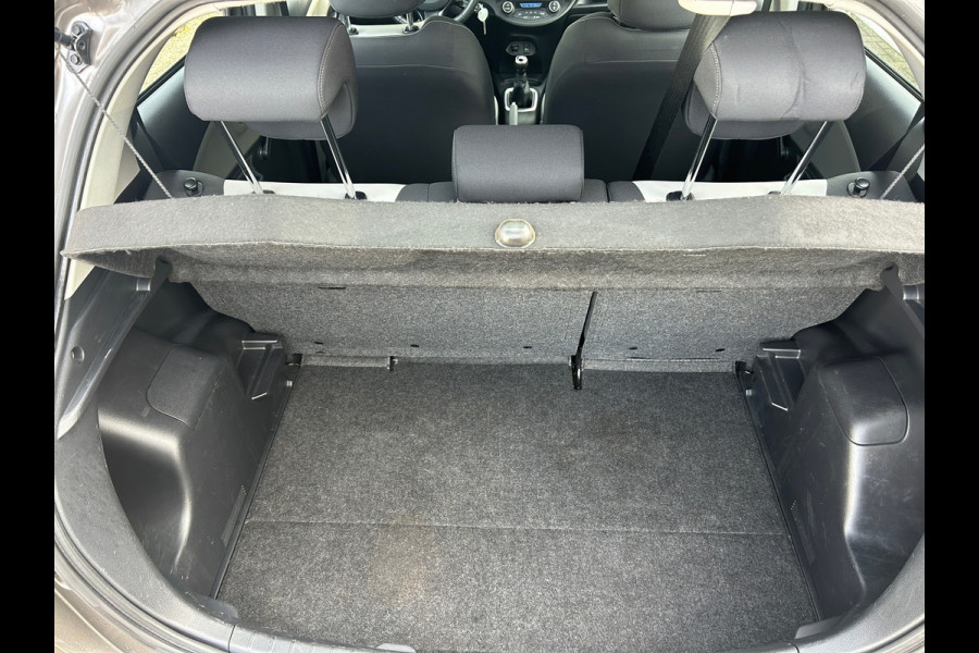 Toyota Yaris 1.0 VVT-i Energy Navi Dealer Onderhouden Rijklaarprijs!