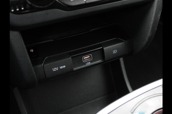 Kia e-Niro ExecutiveLine 64 kWh | Nederlandse dealer onderhouden auto | Trekhaak |