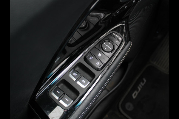 Kia e-Niro ExecutiveLine 64 kWh | Nederlandse dealer onderhouden auto | Trekhaak |