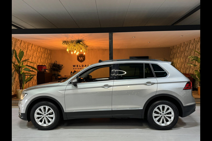 Volkswagen Tiguan 1.5 TSI ACT Comfortline Business Garantie Memory Pano Carplay 360 Camera Elek Achterklep StoelVW ACC Rijklaar