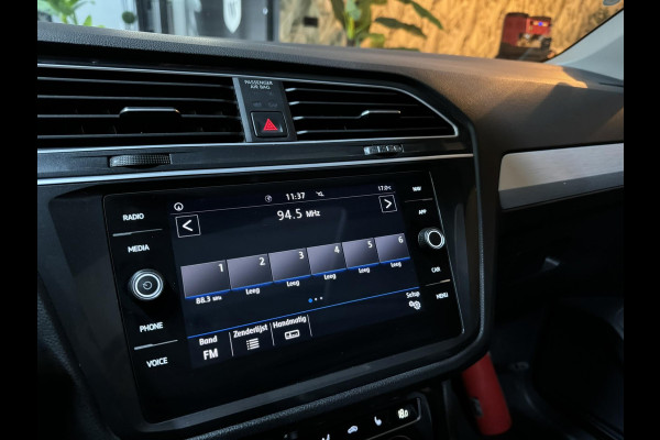 Volkswagen Tiguan 1.5 TSI ACT Comfortline Business Garantie Memory Pano Carplay 360 Camera Elek Achterklep StoelVW ACC Rijklaar