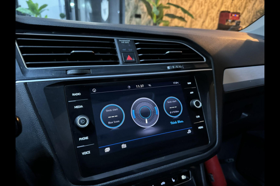 Volkswagen Tiguan 1.5 TSI ACT Comfortline Business Garantie Memory Pano Carplay 360 Camera Elek Achterklep StoelVW ACC Rijklaar