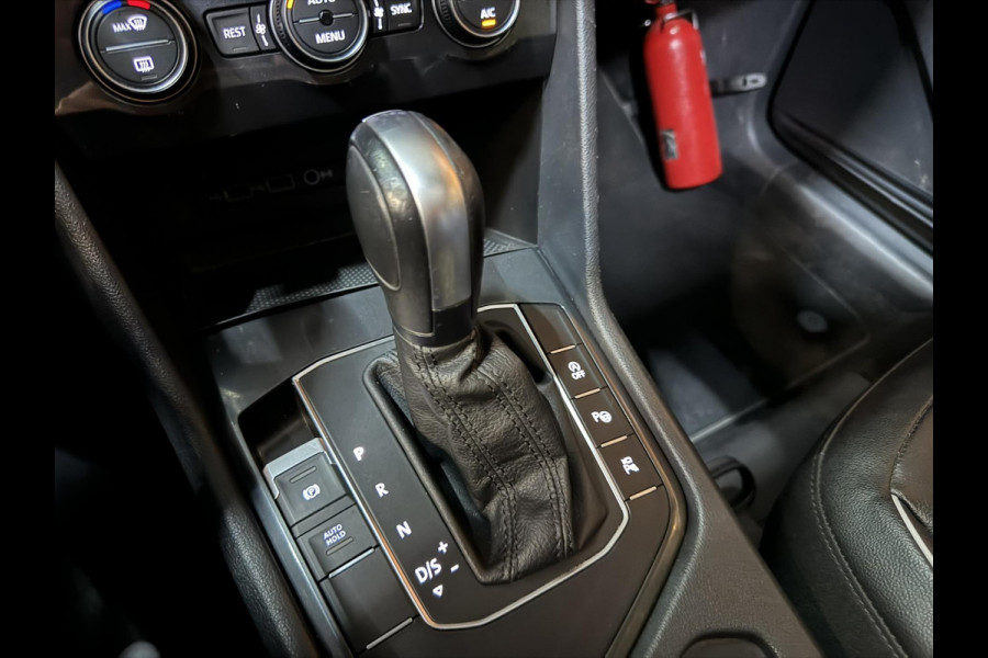 Volkswagen Tiguan 1.5 TSI ACT Comfortline Business Garantie Memory Pano Carplay 360 Camera Elek Achterklep StoelVW ACC Rijklaar