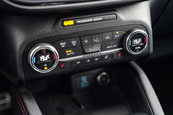 Ford Kuga 2.5 PHEV ST-Line | Automaat | Adaptieve Cruise Control | Lane assist | LED | Stoelverwarming | Camera | Lane Keeping