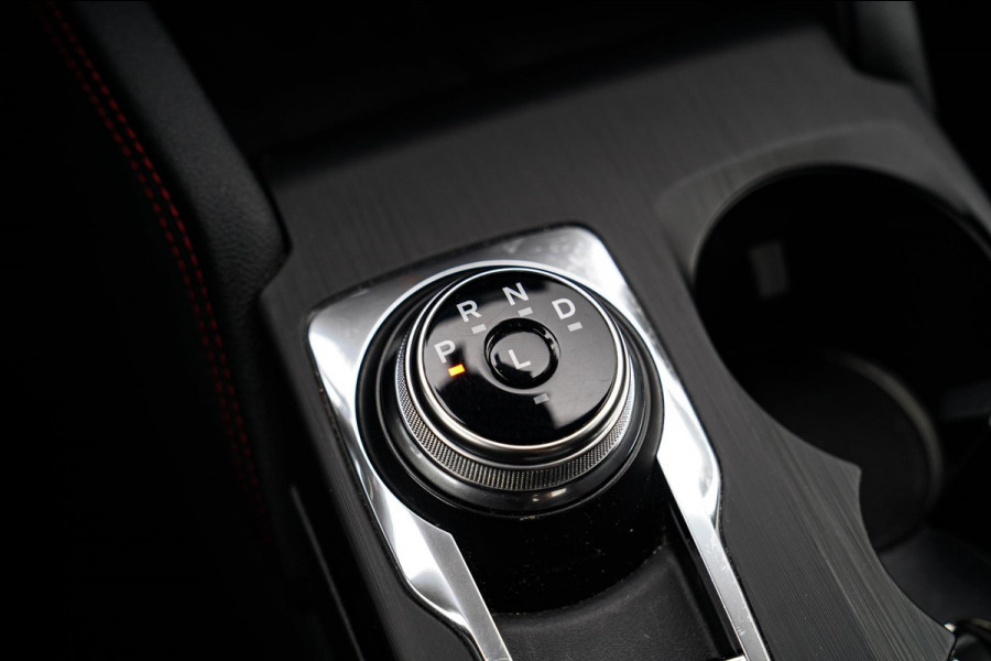 Ford Kuga 2.5 PHEV ST-Line | Automaat | Adaptieve Cruise Control | Lane assist | LED | Stoelverwarming | Camera | Lane Keeping