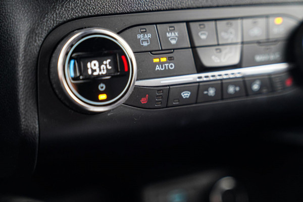 Ford Kuga 2.5 PHEV ST-Line | Automaat | Adaptieve Cruise Control | Lane assist | LED | Stoelverwarming | Camera | Lane Keeping