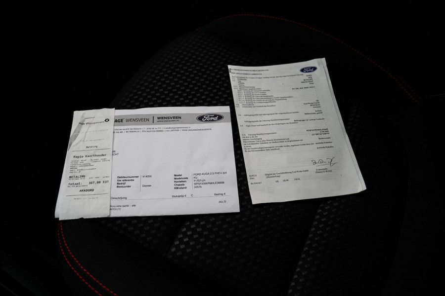 Ford Kuga 2.5 PHEV ST-Line | Automaat | Adaptieve Cruise Control | Lane assist | LED | Stoelverwarming | Camera | Lane Keeping