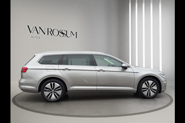 Volkswagen Passat Variant 1.4 TSI GTE Highline | Leder Stoel en verwarmd   | Head-up | Trekhaak Wegklap | Pano | Volkswagen Passat Variant 1.4 TSI GTE Highline | Leder Stoel en verwarmd   | Head-up | Trekhaak Wegklap | Pano |