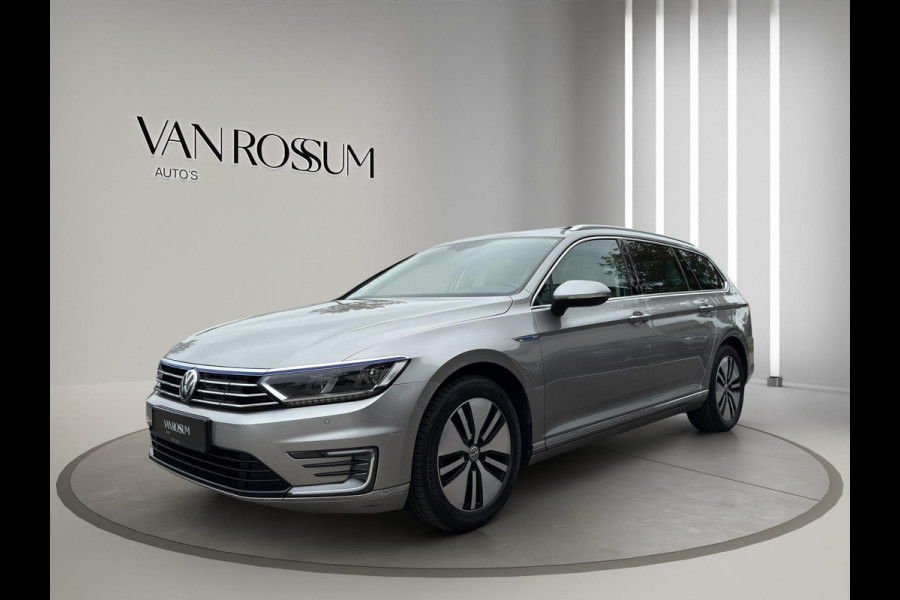 Volkswagen Passat Variant 1.4 TSI GTE Highline | Leder Stoel en verwarmd   | Head-up | Trekhaak Wegklap | Pano | Volkswagen Passat Variant 1.4 TSI GTE Highline | Leder Stoel en verwarmd   | Head-up | Trekhaak Wegklap | Pano |